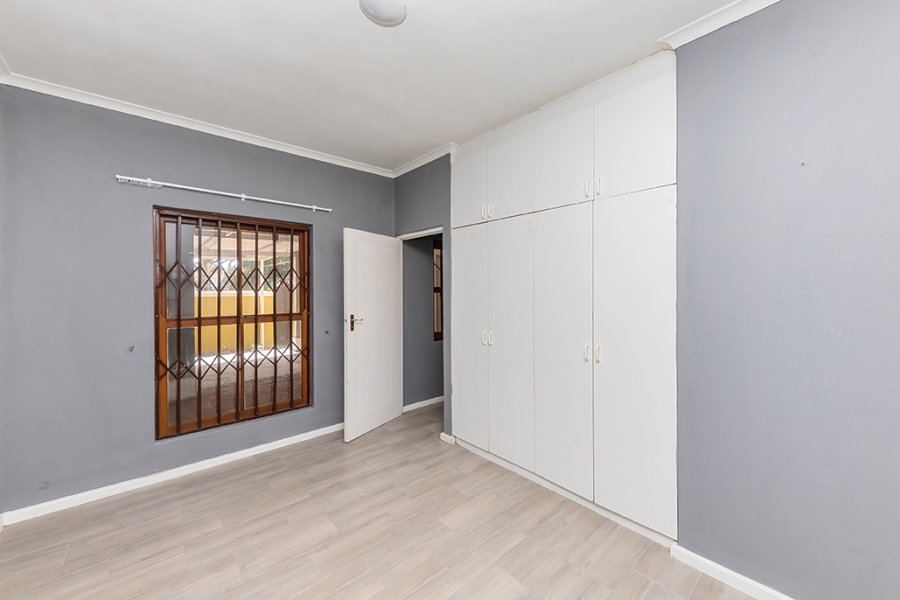2 Bedroom Property for Sale in Claremont Western Cape